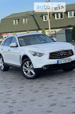 Внедорожник / Кроссовер Infiniti QX70 2014 в Белой Церкви