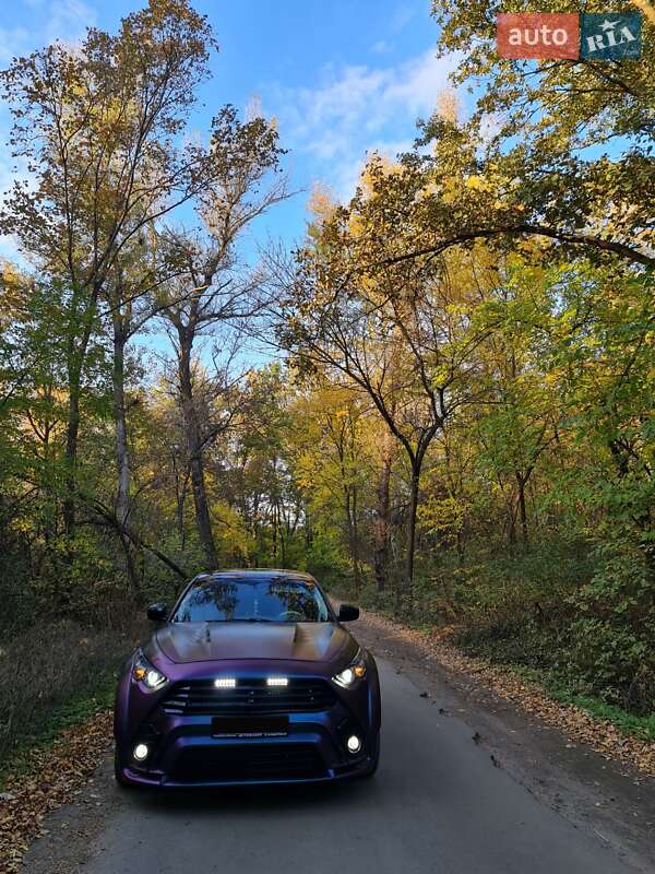 Внедорожник / Кроссовер Infiniti QX70 2015 в Запорожье