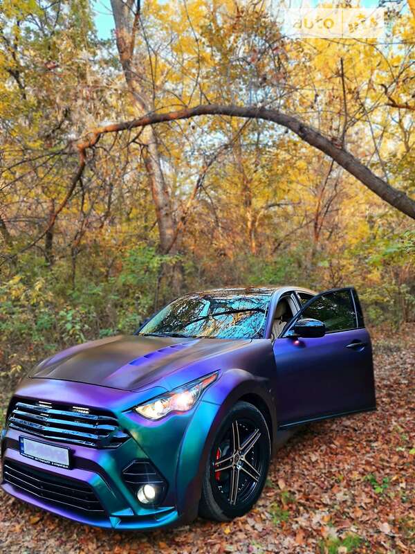 Внедорожник / Кроссовер Infiniti QX70 2015 в Запорожье