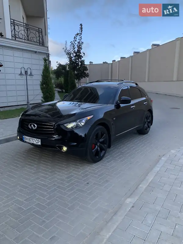 Infiniti QX70 2015