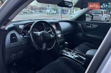 Позашляховик / Кросовер Infiniti QX70 2013 в Івано-Франківську