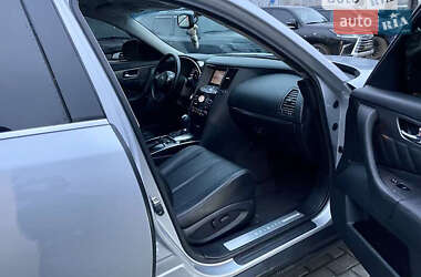 Внедорожник / Кроссовер Infiniti QX70 2016 в 