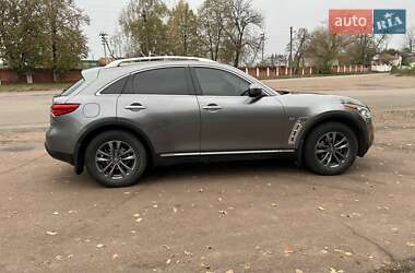 Внедорожник / Кроссовер Infiniti QX70 2014 в Коростене