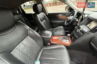 Внедорожник / Кроссовер Infiniti QX70 2014 в Коростене