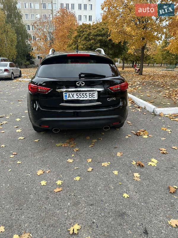Внедорожник / Кроссовер Infiniti QX70 2017 в Харькове