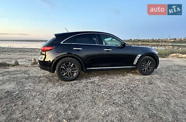 Внедорожник / Кроссовер Infiniti QX70 2016 в Одессе