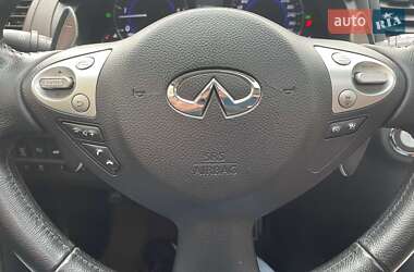 Внедорожник / Кроссовер Infiniti QX70 2015 в Виннице