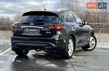 Внедорожник / Кроссовер Infiniti QX70 2014 в Киеве