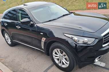 Седан Infiniti QX70 2013 в Києві