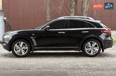 Внедорожник / Кроссовер Infiniti QX70 2014 в Днепре