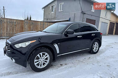 Внедорожник / Кроссовер Infiniti QX70 2013 в Волочиске