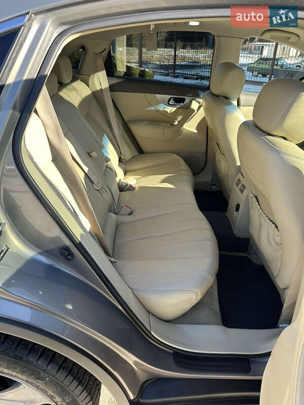 Внедорожник / Кроссовер Infiniti QX70 2014 в Ивано-Франковске
