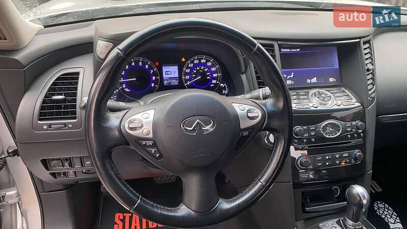 Внедорожник / Кроссовер Infiniti QX70 2014 в Виннице