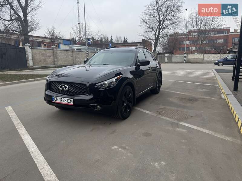 Внедорожник / Кроссовер Infiniti QX70 2017 в Чернигове