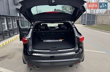 Внедорожник / Кроссовер Infiniti QX70 2017 в 