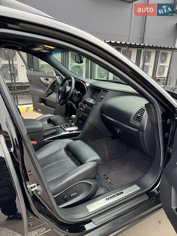 Внедорожник / Кроссовер Infiniti QX70 2017 в Чернигове
