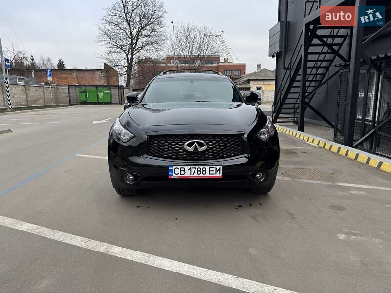 Внедорожник / Кроссовер Infiniti QX70 2017 в Чернигове