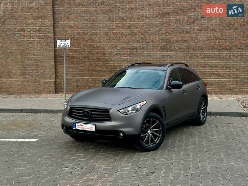 Внедорожник / Кроссовер Infiniti QX70 2015 в Одессе