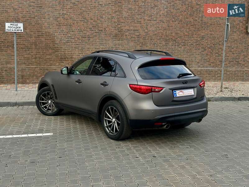 Внедорожник / Кроссовер Infiniti QX70 2015 в Одессе