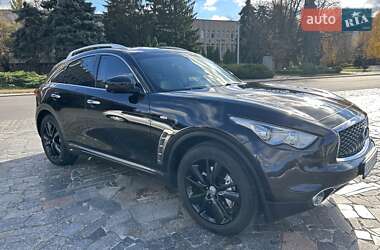 Внедорожник / Кроссовер Infiniti QX70 2017 в 