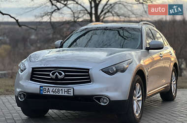 Внедорожник / Кроссовер Infiniti QX70 2013 в Кропивницком