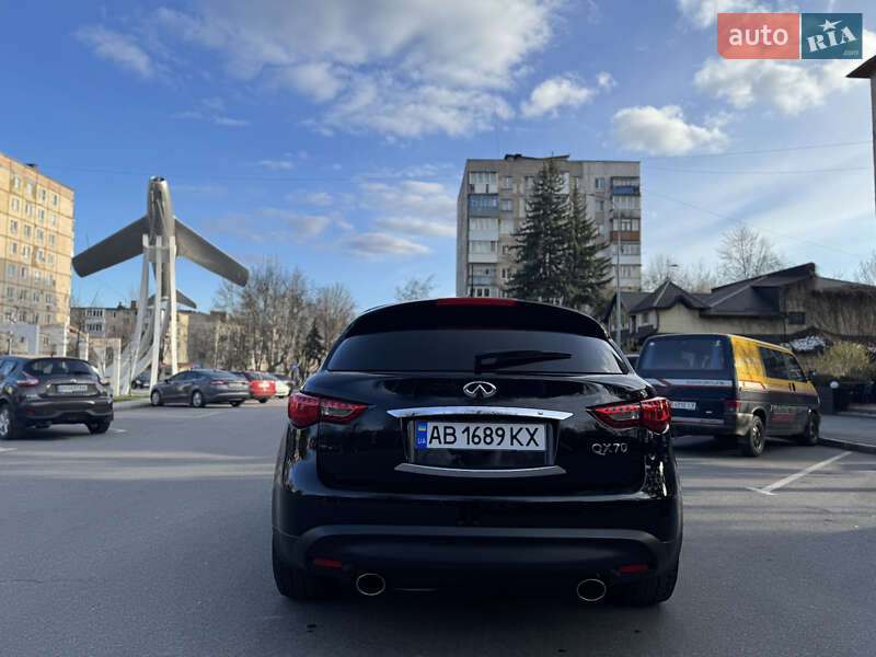 Позашляховик / Кросовер Infiniti QX70 2017 в Вінниці