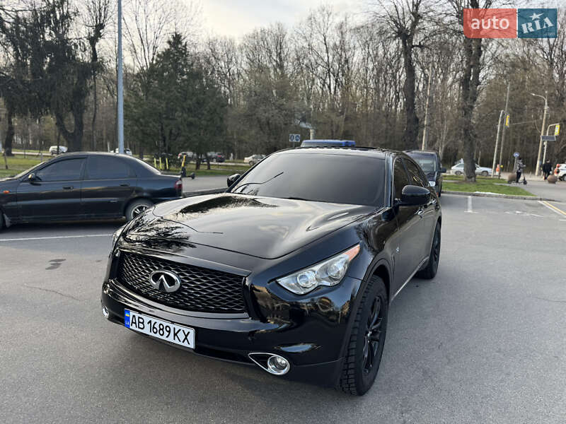 Позашляховик / Кросовер Infiniti QX70 2017 в Вінниці