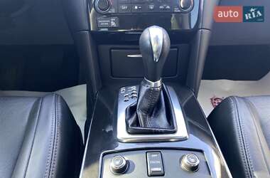 Внедорожник / Кроссовер Infiniti QX70 2015 в 