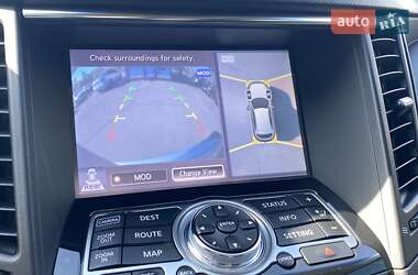 Внедорожник / Кроссовер Infiniti QX70 2015 в 