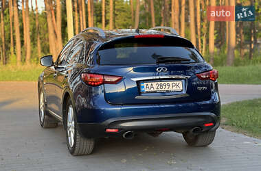 Внедорожник / Кроссовер Infiniti QX70 2014 в 