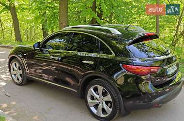 Внедорожник / Кроссовер Infiniti QX70 2013 в 