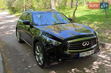 Внедорожник / Кроссовер Infiniti QX70 2013 в 