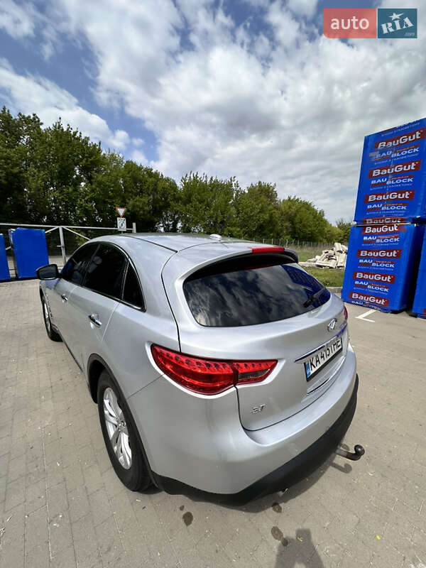 Позашляховик / Кросовер Infiniti QX70 2016 в Києві