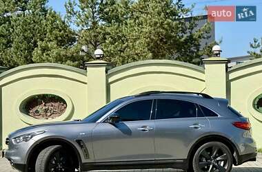 Позашляховик / Кросовер Infiniti QX70 2015 в 
