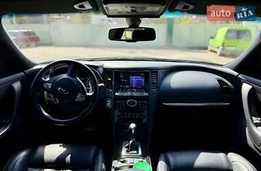 Позашляховик / Кросовер Infiniti QX70 2015 в 
