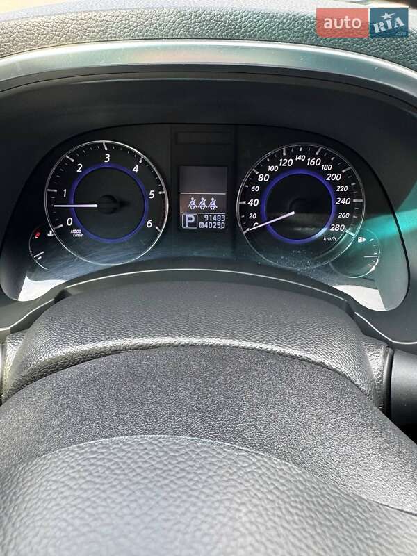 Внедорожник / Кроссовер Infiniti QX70 2013 в Николаеве