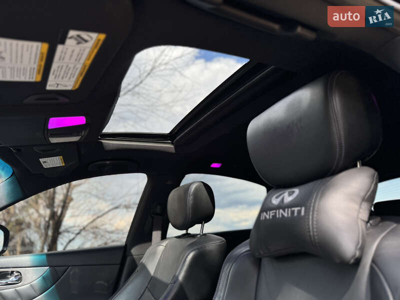 Внедорожник / Кроссовер Infiniti QX70 2016 в Черкассах фото 11 Внедорожник / Кроссовер Infiniti QX70 2016 в Черкассах