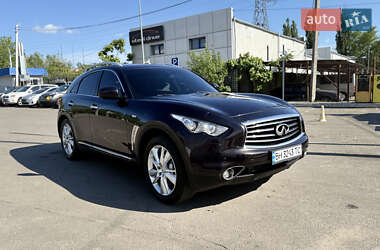 Внедорожник / Кроссовер Infiniti QX70 2013 в Николаеве