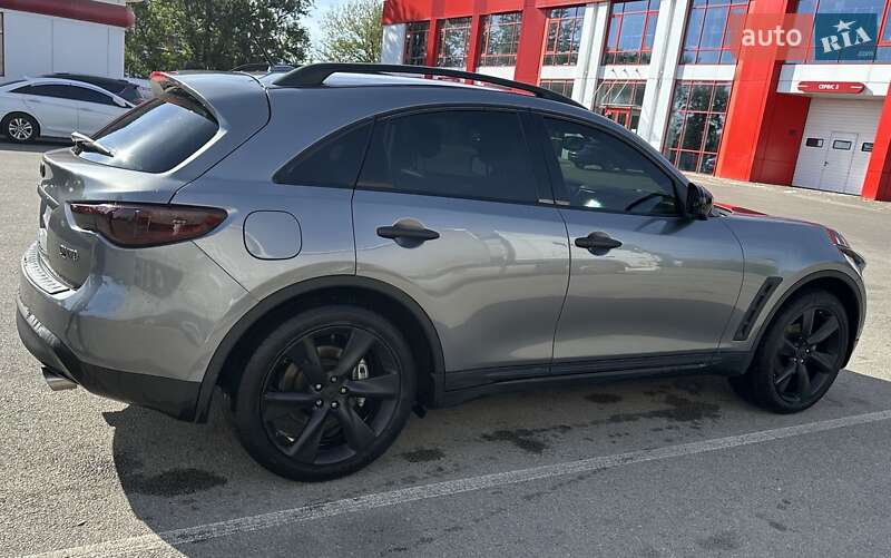 Позашляховик / Кросовер Infiniti QX70 2017 в 