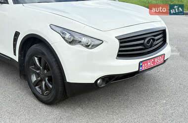 Внедорожник / Кроссовер Infiniti QX70 2016 в 