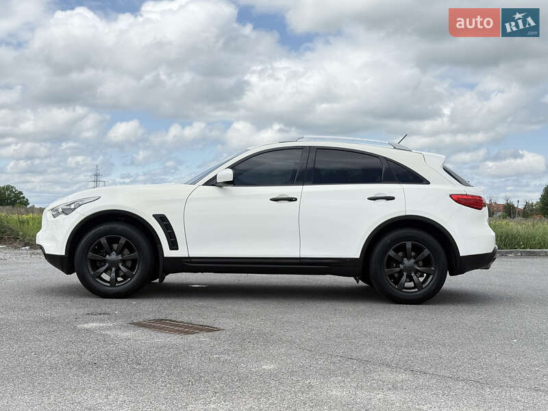 Внедорожник / Кроссовер Infiniti QX70 2016 в Виннице