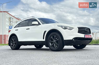 Внедорожник / Кроссовер Infiniti QX70 2016 в 