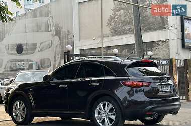 Позашляховик / Кросовер Infiniti QX70 2013 в 