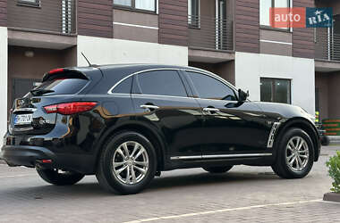 Внедорожник / Кроссовер Infiniti QX70 2017 в 