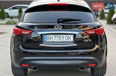Внедорожник / Кроссовер Infiniti QX70 2017 в 