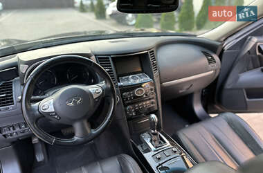 Внедорожник / Кроссовер Infiniti QX70 2017 в 