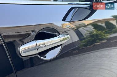 Позашляховик / Кросовер Infiniti QX70 2013 в 