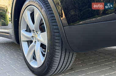 Позашляховик / Кросовер Infiniti QX70 2013 в 