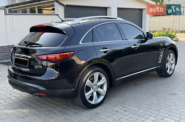 Позашляховик / Кросовер Infiniti QX70 2013 в 