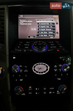 Позашляховик / Кросовер Infiniti QX70 2013 в 